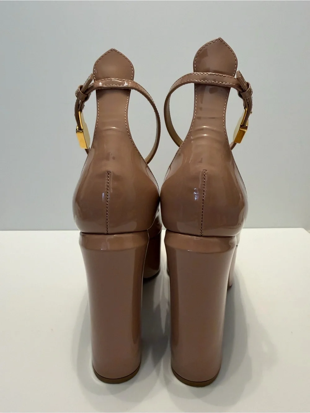 Valentino Garavani Tan-Go Nude Patent Leather Platform Pumps 155mm Size 37